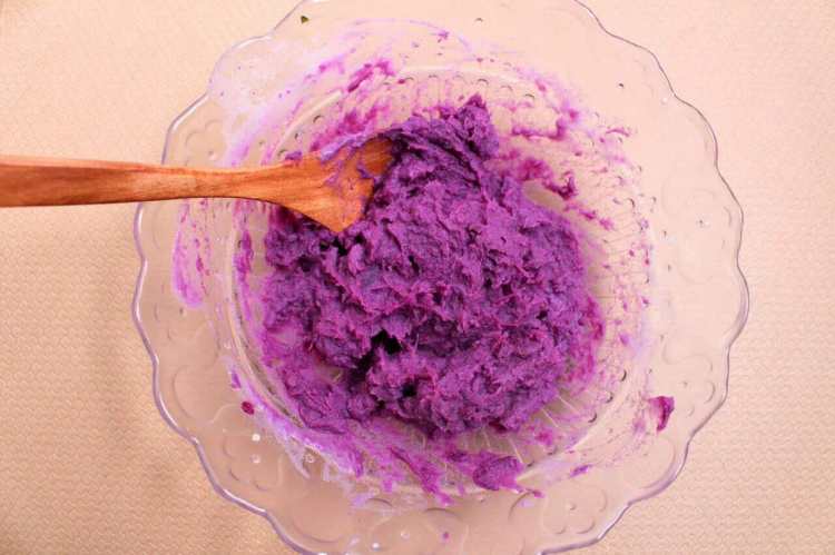 紫薯土司卷步骤4