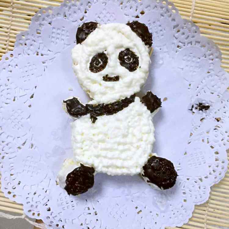 迷你熊猫奶油蛋糕步骤13