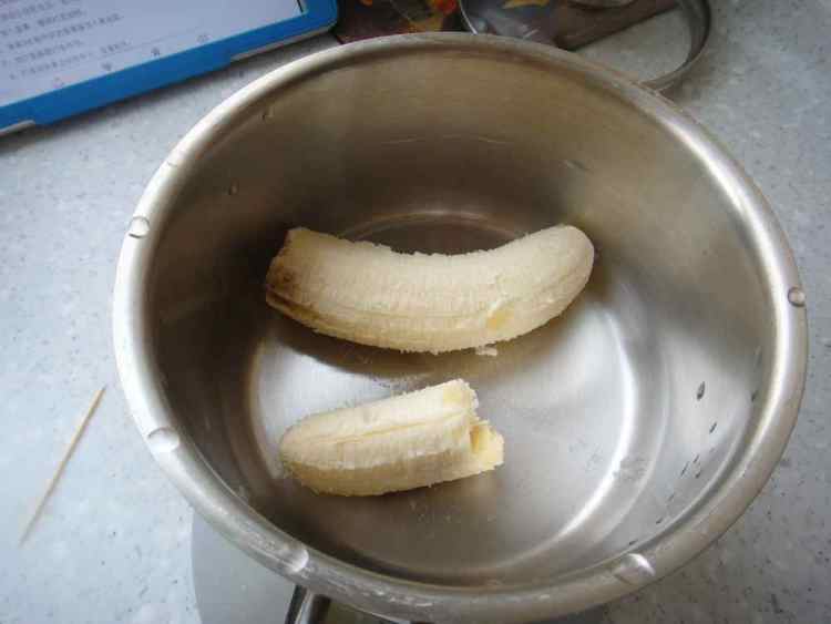 香蕉软饼干步骤1