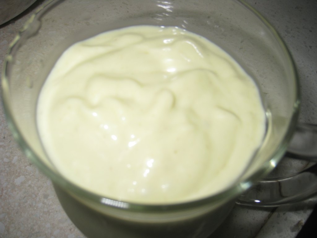 酸奶牛油果奶昔步骤6