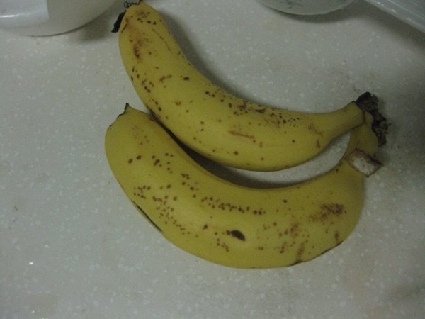 【手工美食】香蕉冰淇步骤1