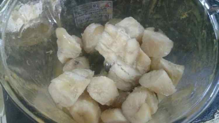 [手工美食]面包机版牛步骤2