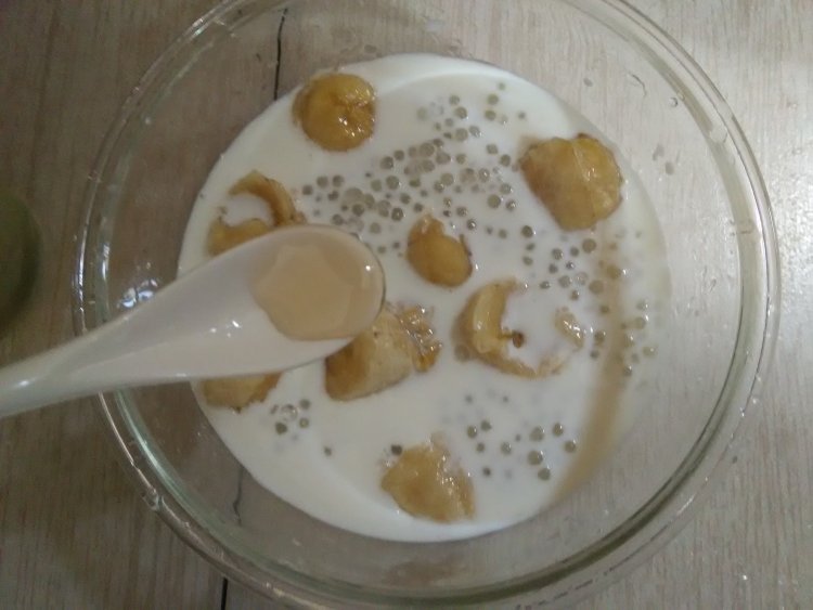香蕉西米露步骤9