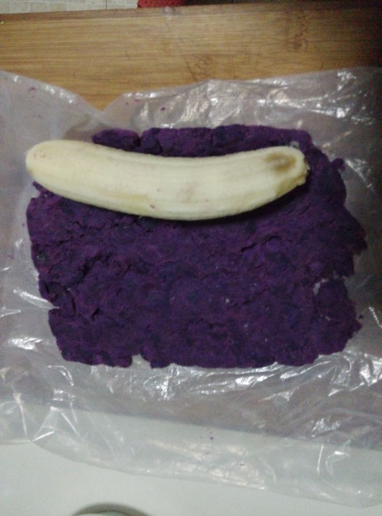 紫薯香蕉卷步骤4