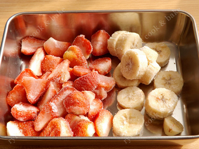 草莓香蕉冰激凌步骤2