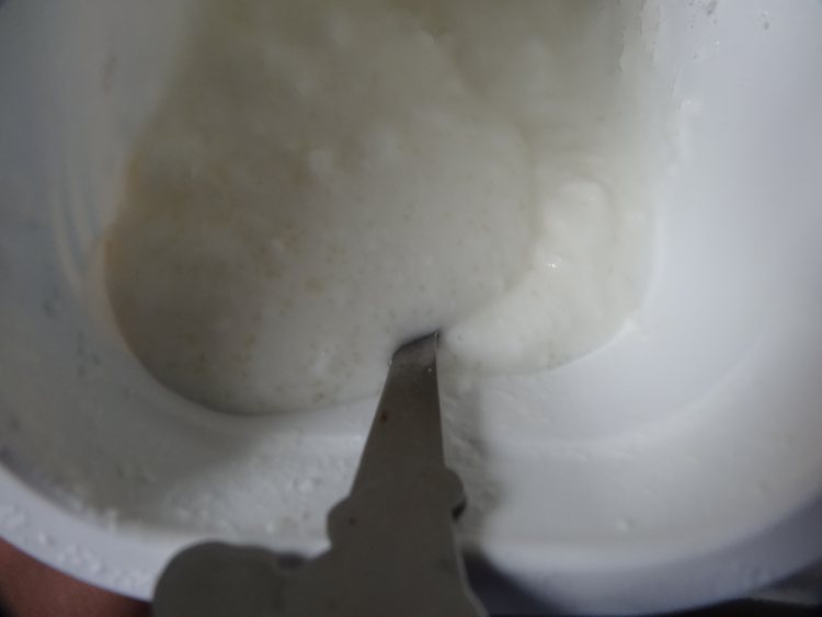香蕉火龙果酸奶奶昔步骤4