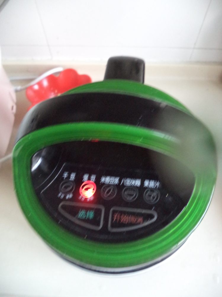 香蕉草莓豆浆步骤5
