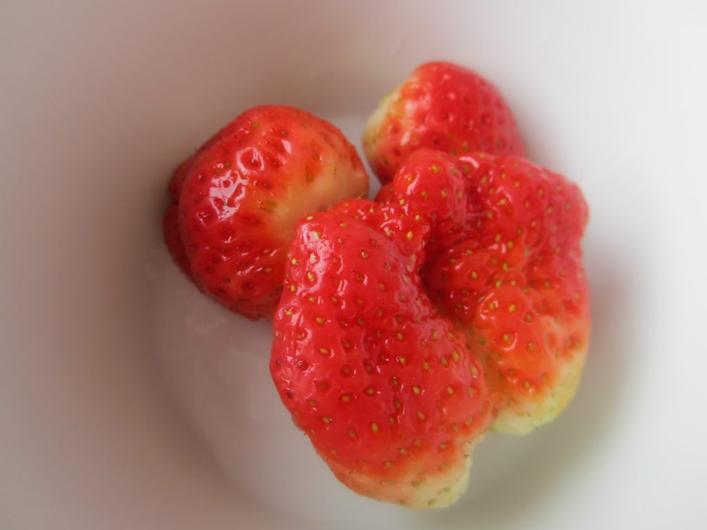 香蕉草莓汁步骤1