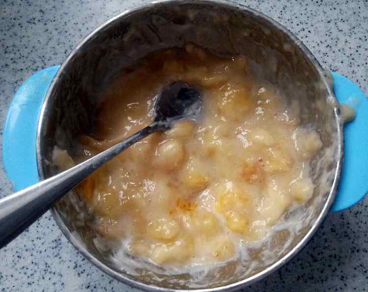 宝宝香蕉饼步骤2