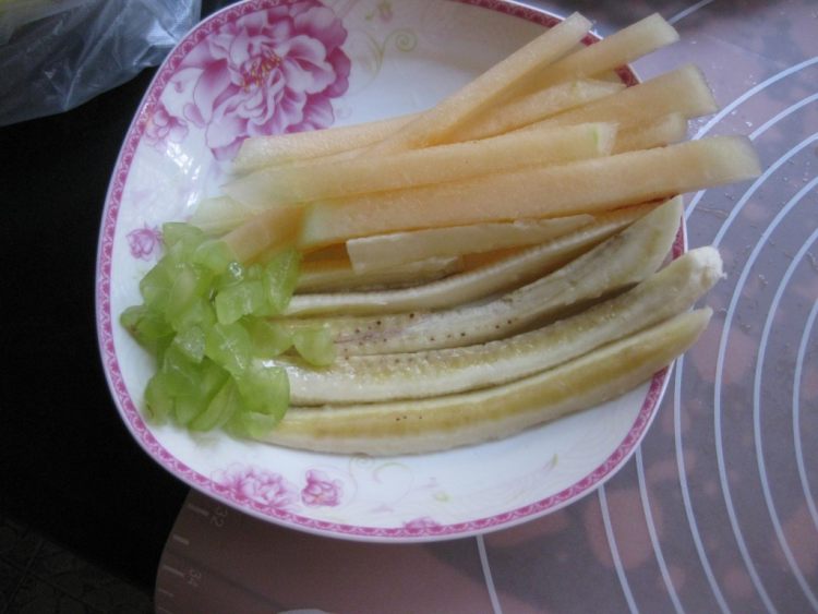 枸杞水果寿司步骤6