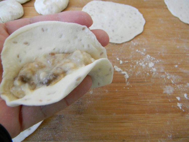 香蕉甜饺步骤6