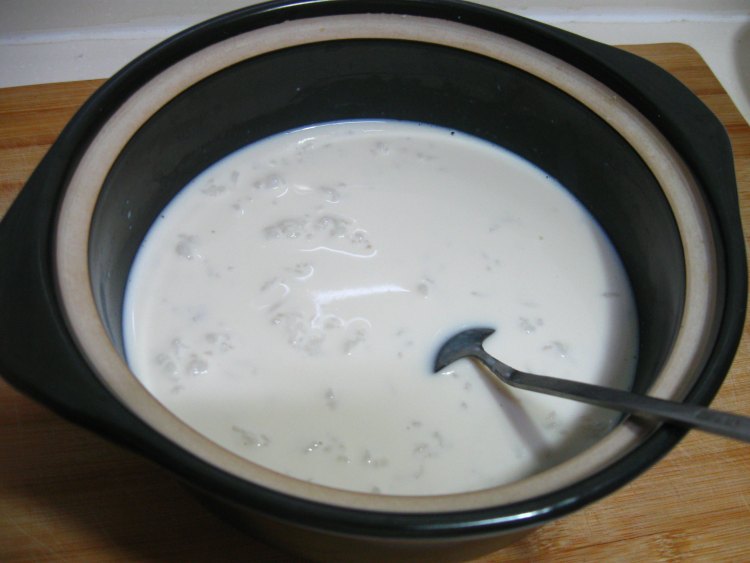 香蕉牛奶粥步骤2