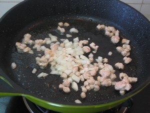 东南亚脆皮咖喱猪肉卷步骤8
