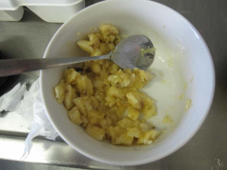 香蕉鸡蛋卷饼步骤4