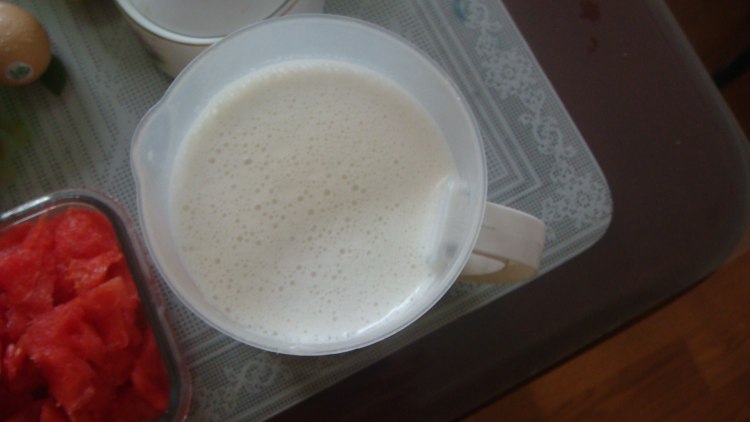 香蕉西瓜牛奶棒冰步骤2
