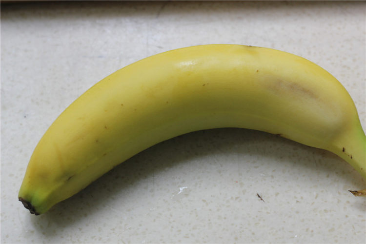 牛奶香蕉糊步骤1