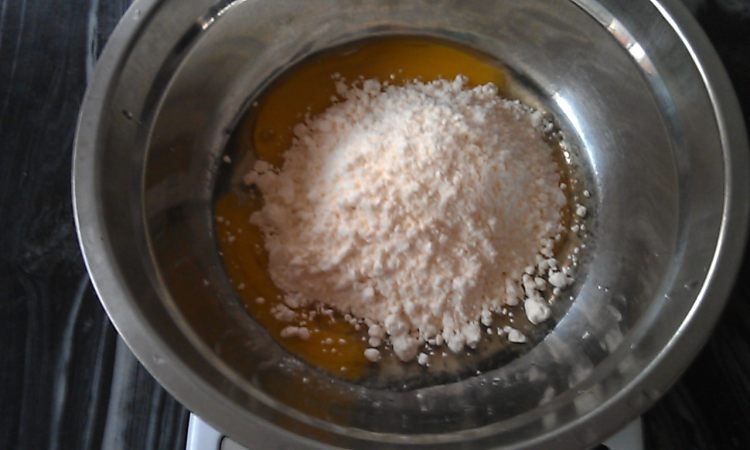 香蕉芝麻软饼步骤2