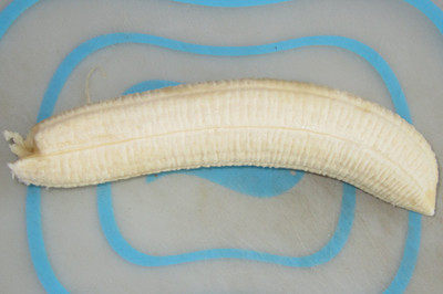 馄饨香蕉卷步骤2