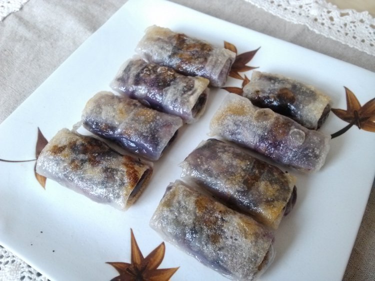 紫薯香蕉芝麻酱春卷步骤10