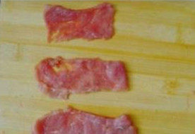炸香蕉肉卷步骤2