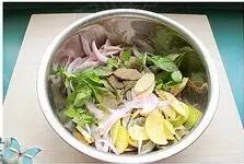 柠檬薄荷黑胡椒烤大虾步骤5
