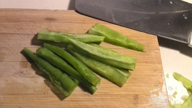 鲜榨柠檬苦瓜芹菜萝卜步骤5