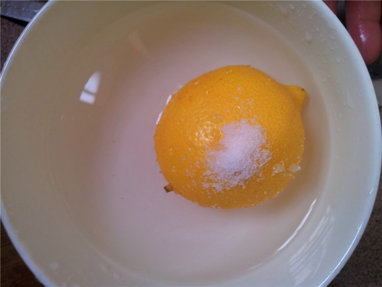 糖渍蜂蜜柠檬步骤2