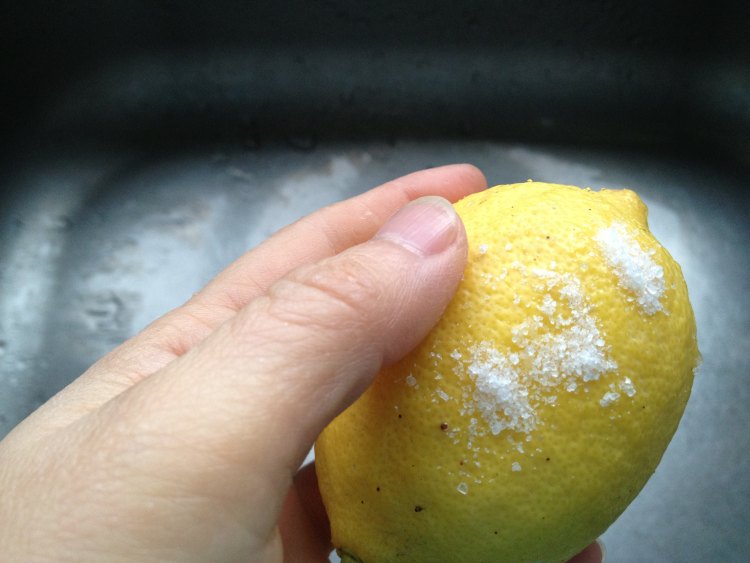 柠檬枸杞蜂蜜茶步骤2