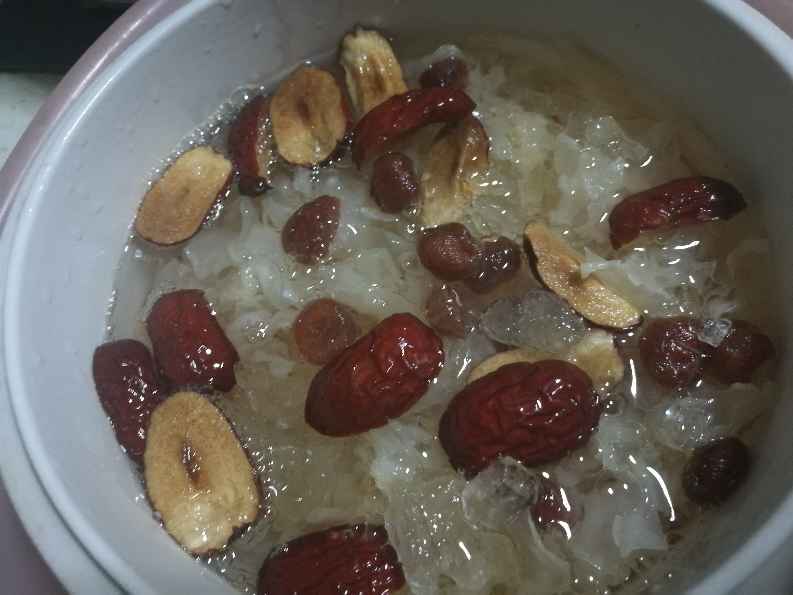 木瓜雪耳糖水步骤6