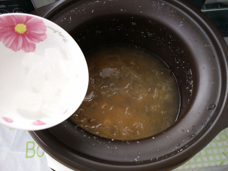木瓜莲子银耳羹步骤5