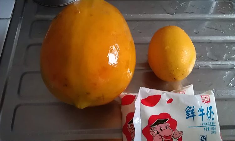 柳橙木瓜奶步骤1