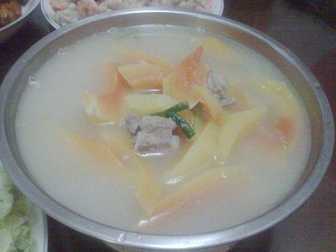 香葱木瓜排骨汤步骤6
