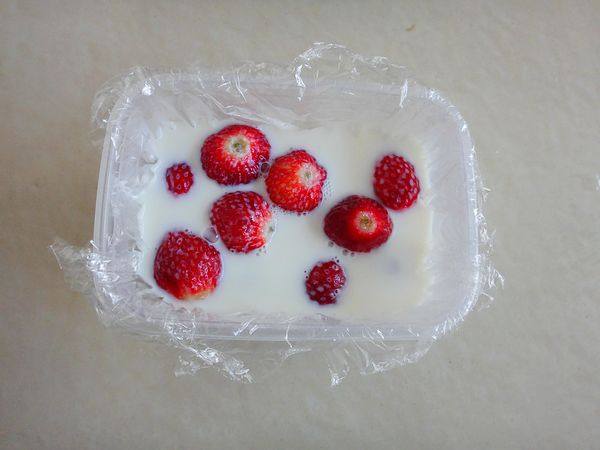 草莓奶糕步骤8