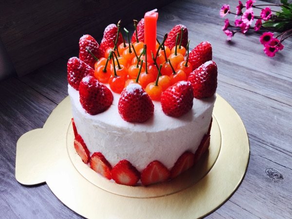 草莓樱桃奶油蛋糕步骤12