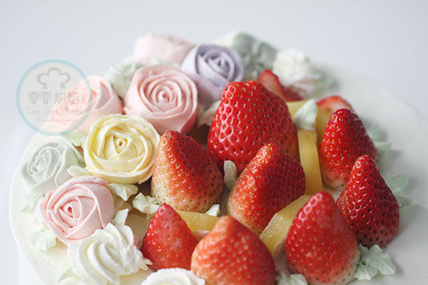 草莓水果奶油裱花蛋糕步骤19