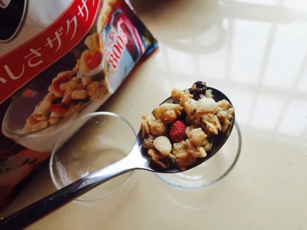 麦片鲜果杯步骤1