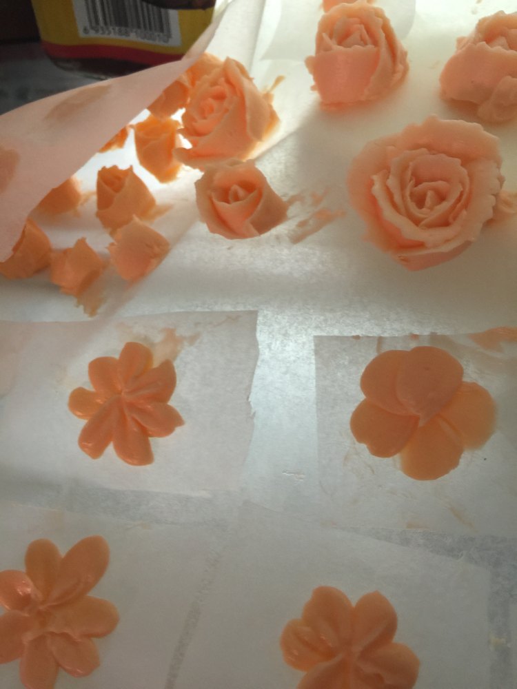 玫瑰裱花蛋糕步骤8