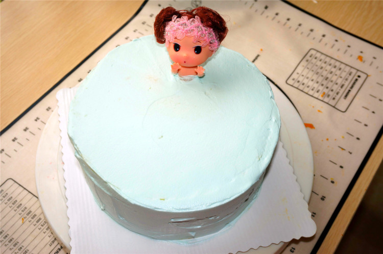 泡浴娃娃生日蛋糕步骤9