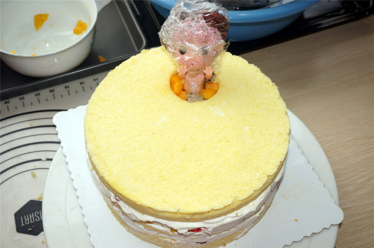 泡浴娃娃生日蛋糕步骤8