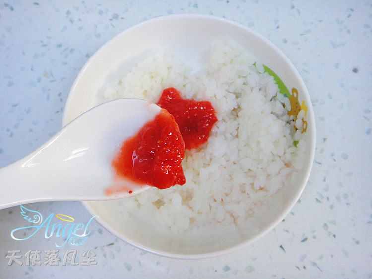 吐司草莓米饭卷步骤5