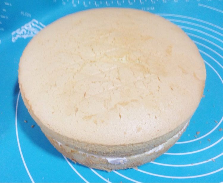 草莓裱花蛋糕步骤11