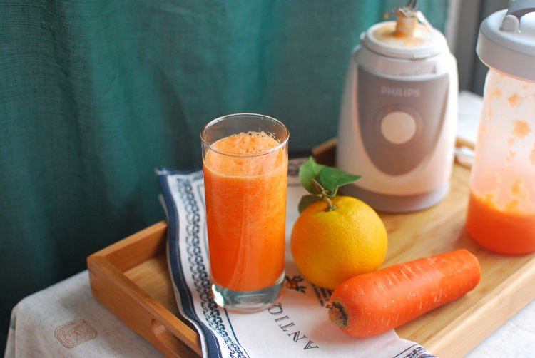鲜橙胡萝卜汁，健康饮步骤8