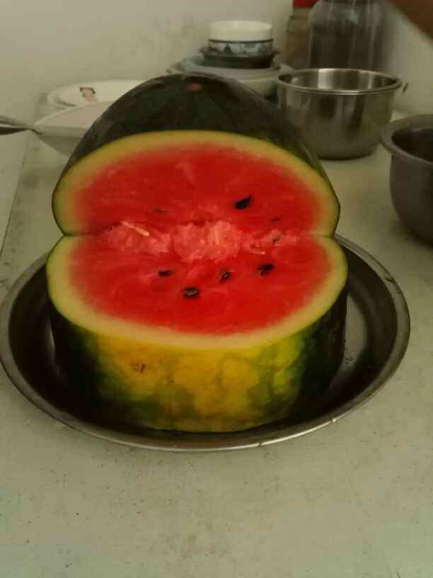 恐龙西瓜拼盘步骤3