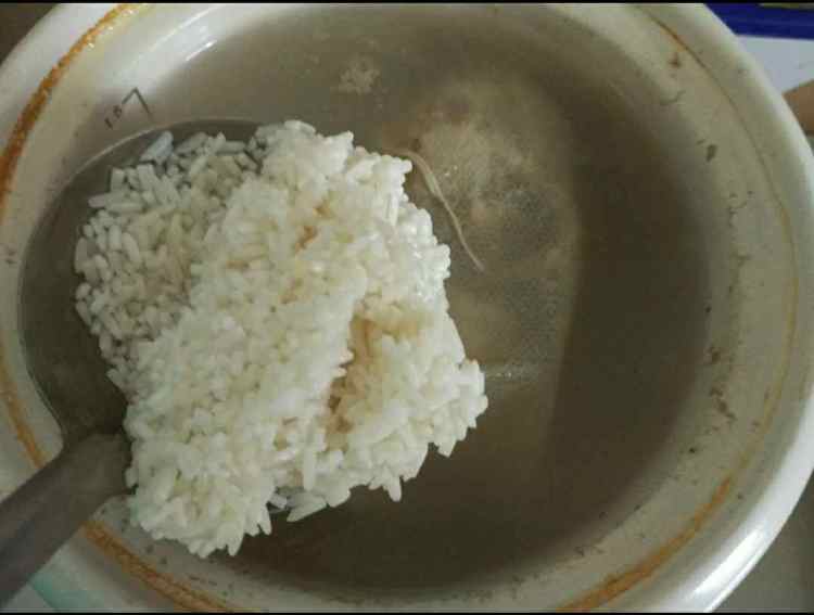 山药薏米排骨粥步骤4