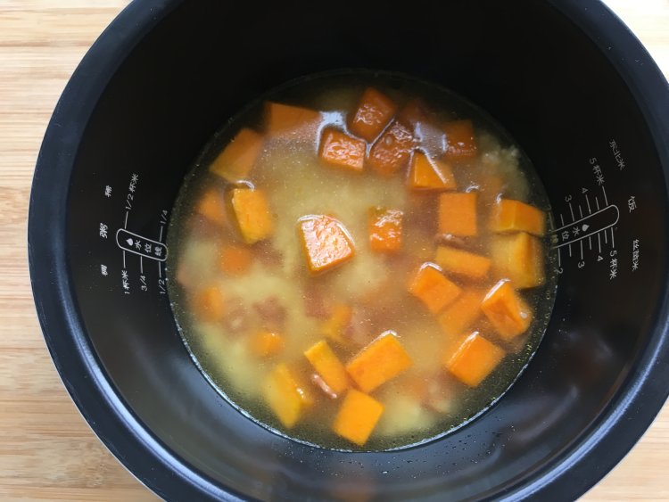 南瓜培根饭步骤6