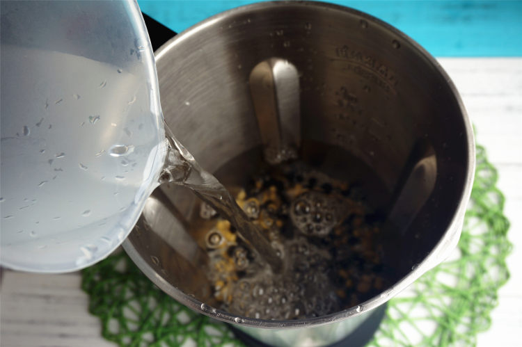 黑豆大米豆浆步骤3