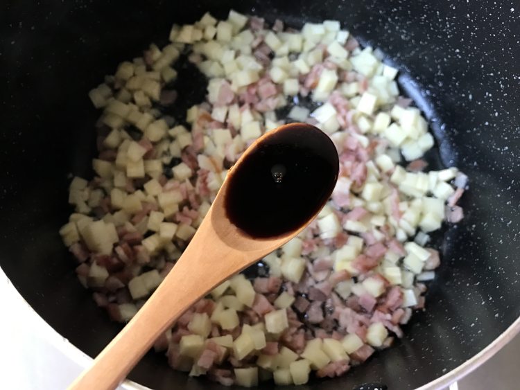 荠菜冬笋饭步骤4