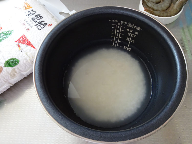 西蓝花虾仁炒饭步骤2