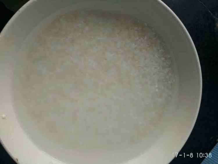 南瓜虾粥步骤2