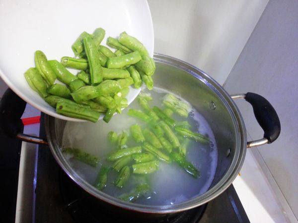 豆角瘦肉粥步骤5